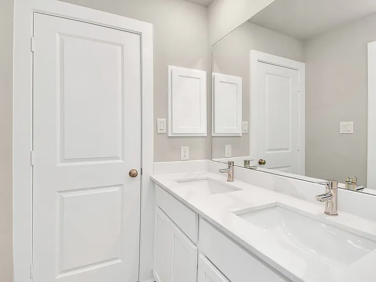21035 Bay Village Dr #A — Photo 37