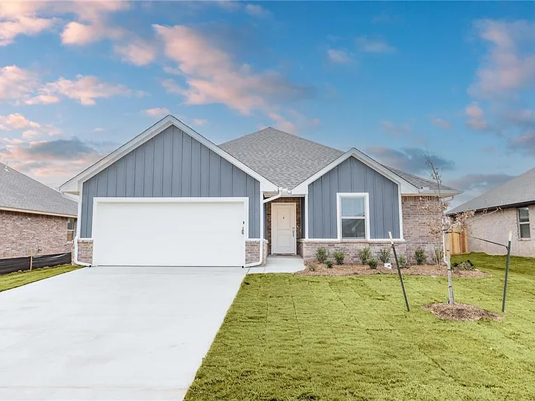 3816 Lleyton Dr — Photo 1