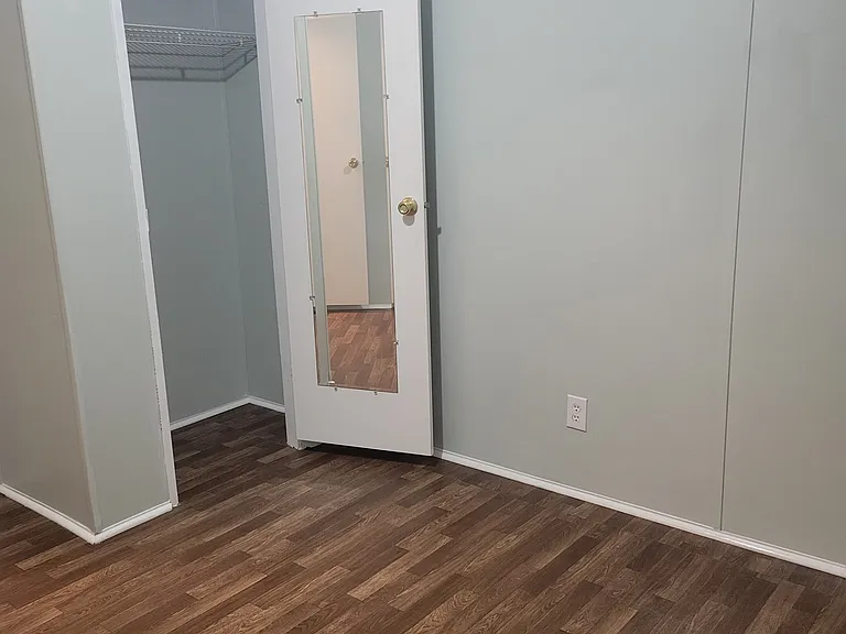 1103 Lissie Ln — Photo 11