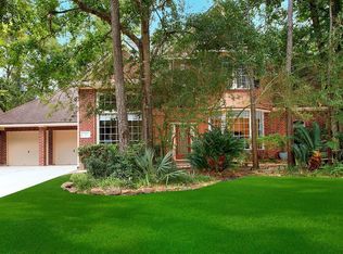 2 Gallant Oak Pl, Spring, TX 77381