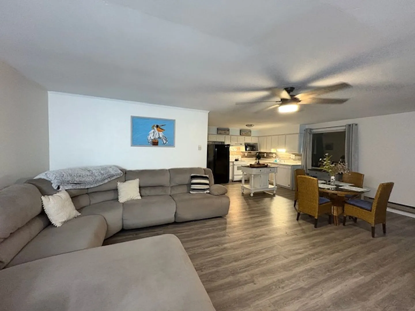 Beautiful Waterfront 1-bedroom 1- bath furnished apartment located in Avenue, MD. — Photo 2