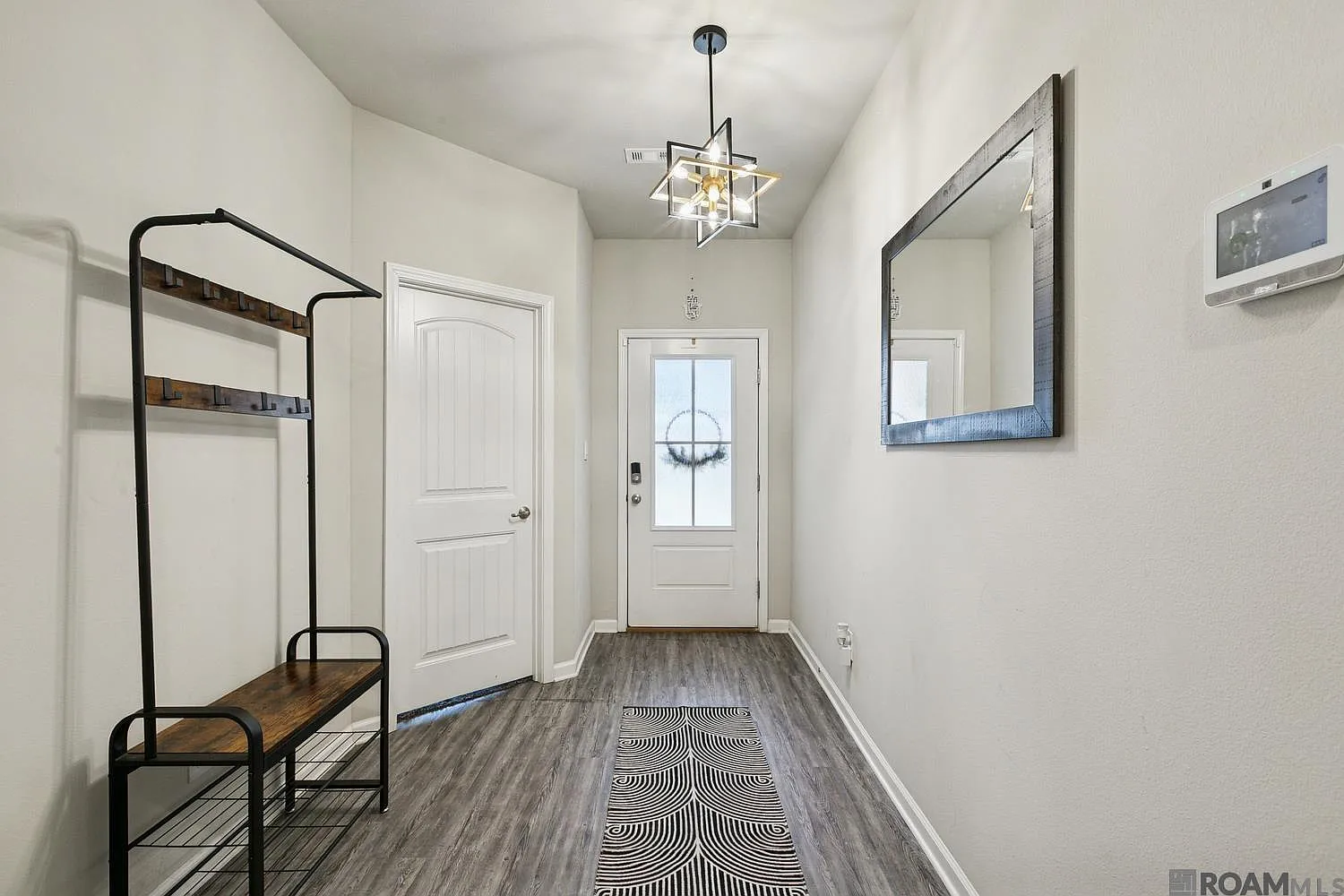 4 bed, 2125 sqft, $2,500 — Photo 3