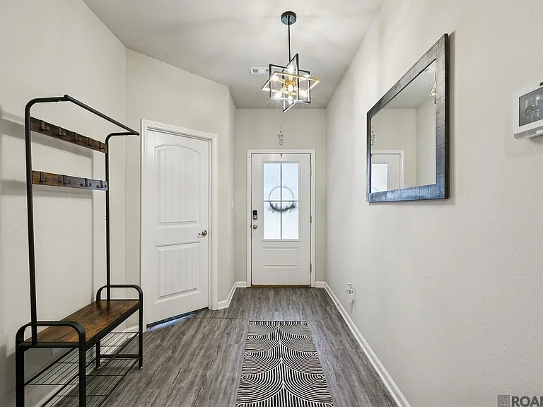6527 Tiger Pointe Dr — Photo 3