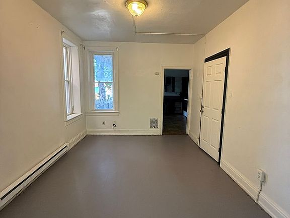 5th image of 607 Chestnut St Floor 1