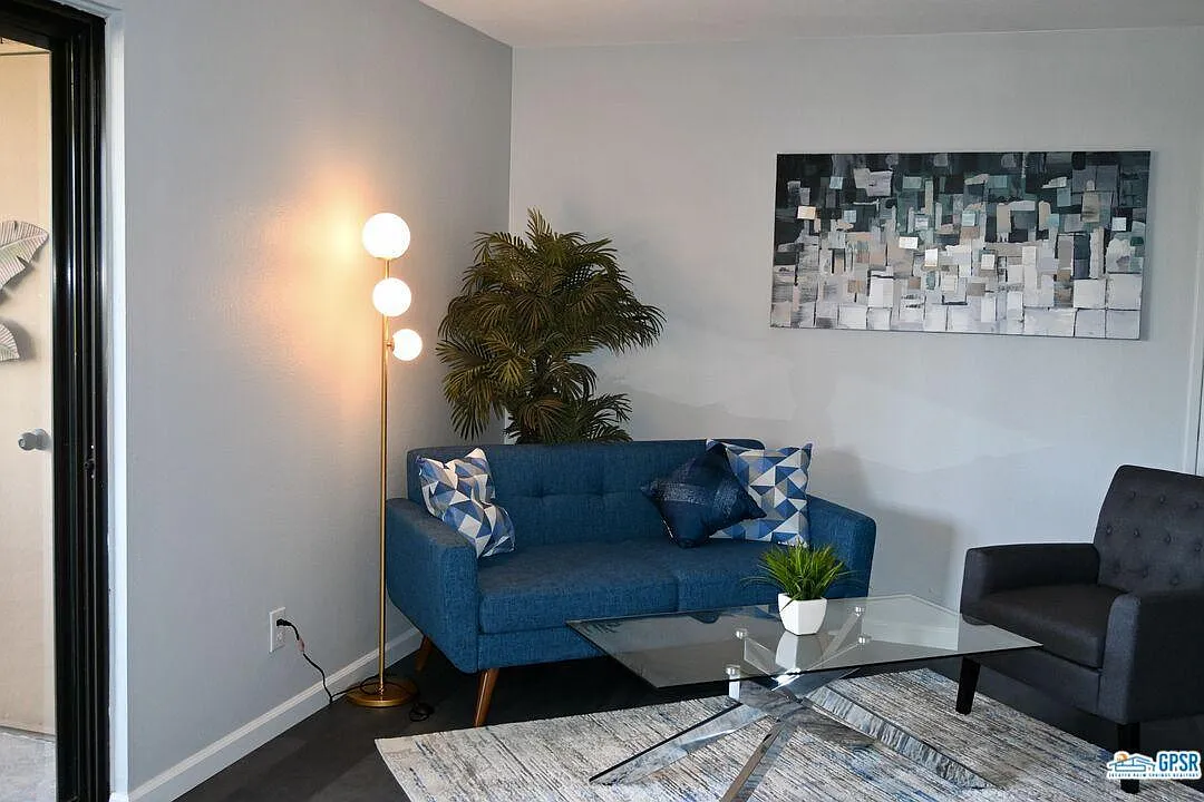 470 S Calle Encilia — Photo 3
