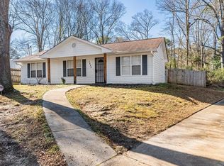 1252 Lakeview Dr NW, Conyers, GA 30012