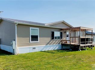 2711 S 28th Rd, Worden, MT 59088