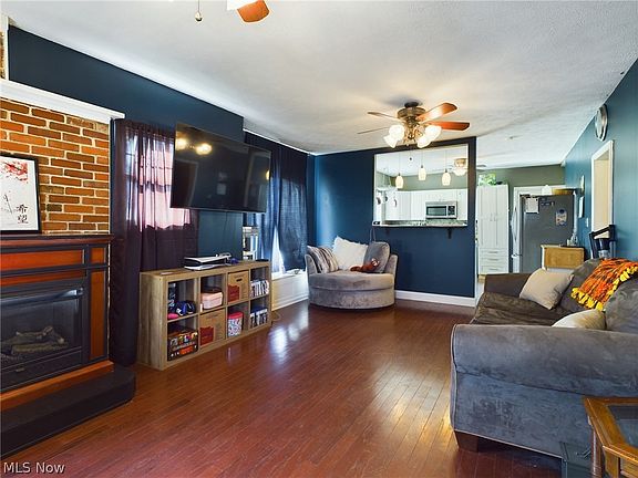 2nd image of 711 Camden Ave