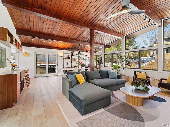 3rd image of 23 Crossbar Road