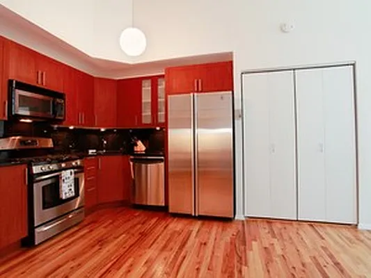 Sold by Citi Habitats | media 18