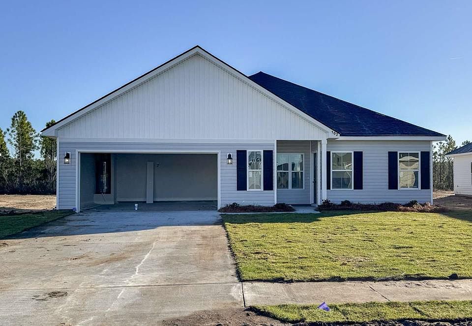 1st image of 102 Nobles Dr