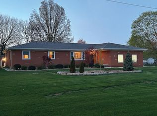 955 Chevelle Dr, Akron, OH 44319