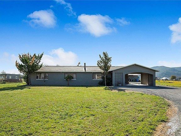 4th image of 19400 Long Horn Ln