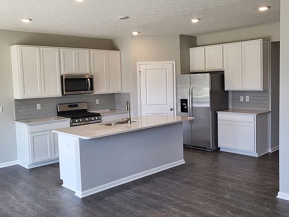 2nd image of 1813 Fairmount Dr