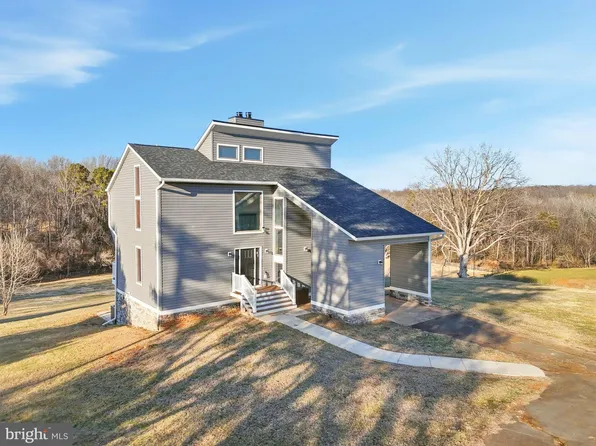 135 Frys Ford Ln, Locust Dale, VA 22948