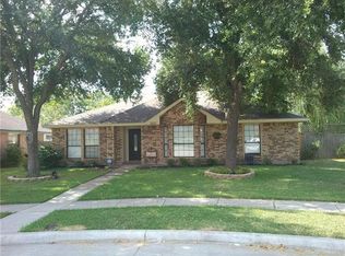 2221 Crestview Ln, Rowlett, TX 75088