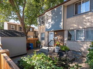 Willowdale Place, Edmonton, AB T5T 1Z4
