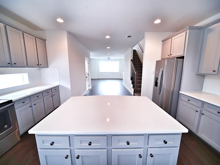 3519 S Hills Ave — Photo 11