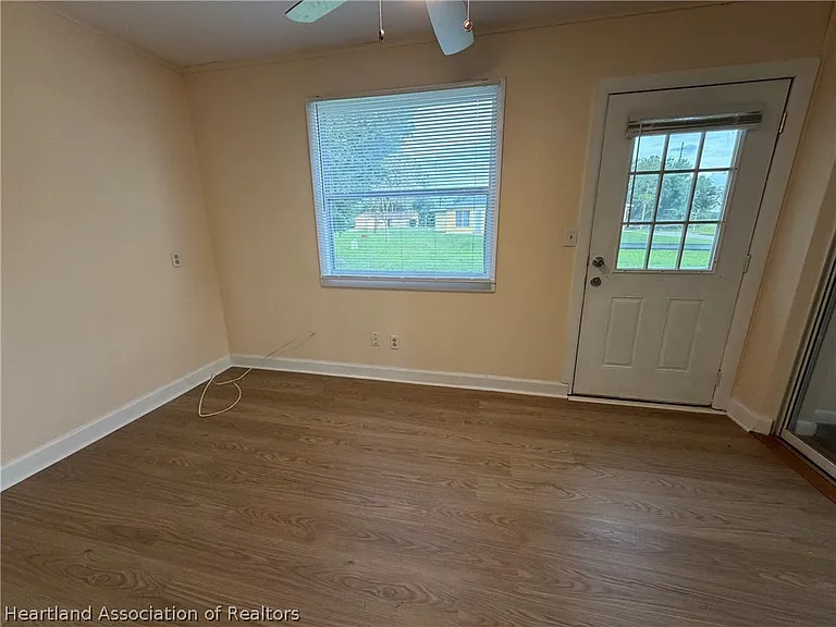 123 Friendly Cir — Photo 13