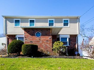 277 N Hamilton Ave, Lindenhurst, NY 11757