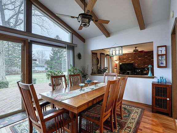 5th image of 119 E Marti Ct
