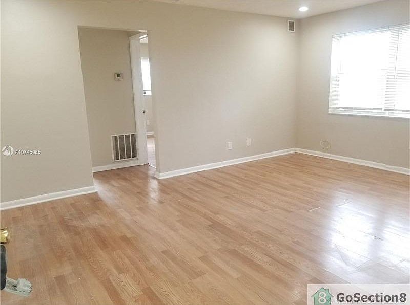2nd image of 3129 SW 13th St