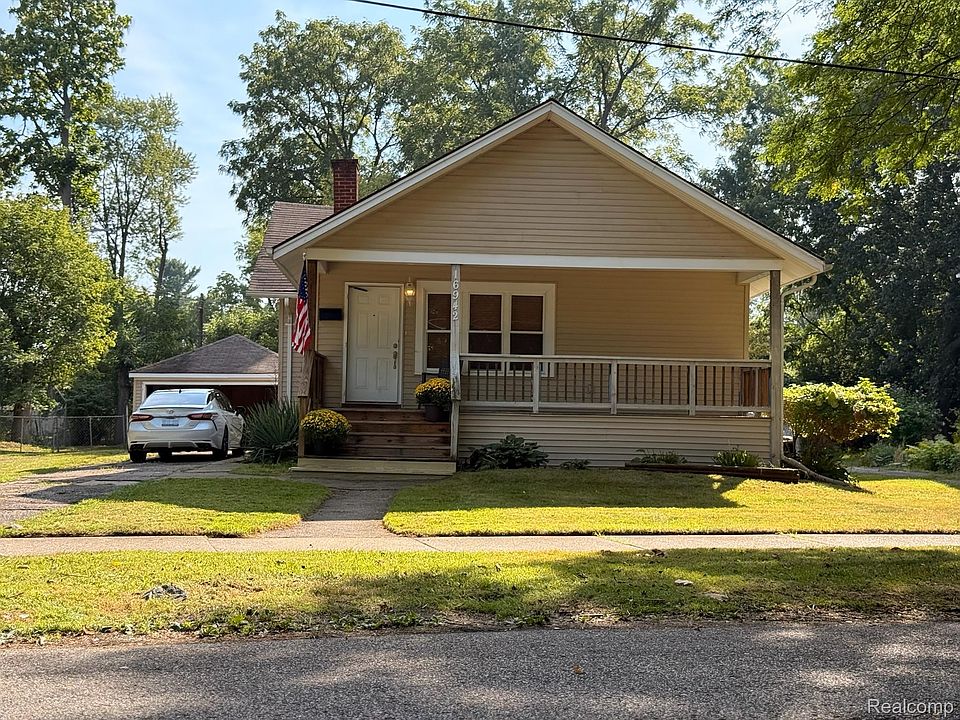 16942 Riverview St, photo 2