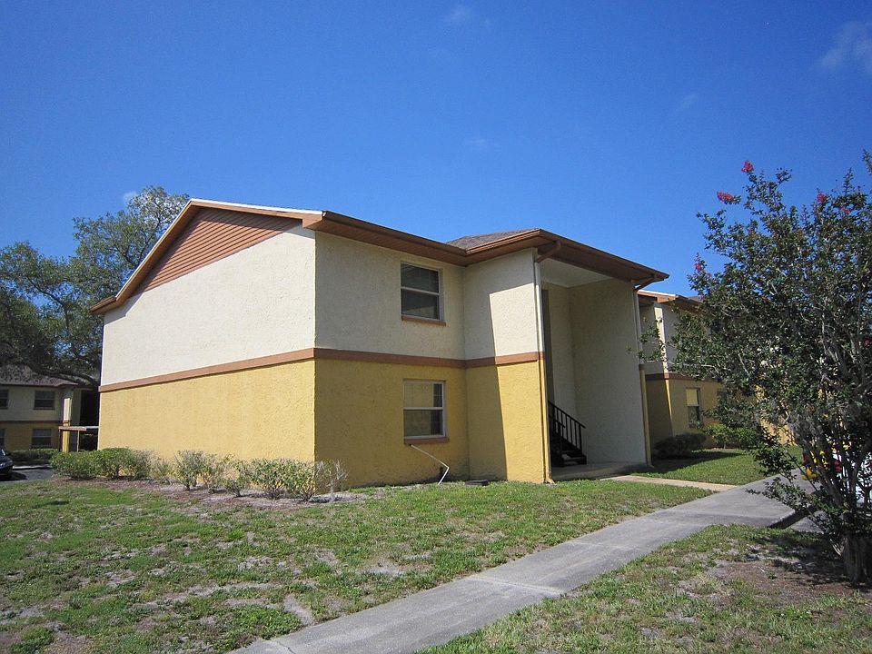 1st image of 8808 Crestview Dr APT A