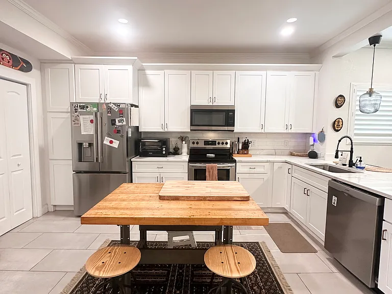 210 W Lambright St — Photo 11