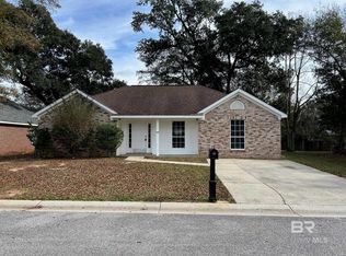112 Cluster Oaks Ct, Foley, AL 36535