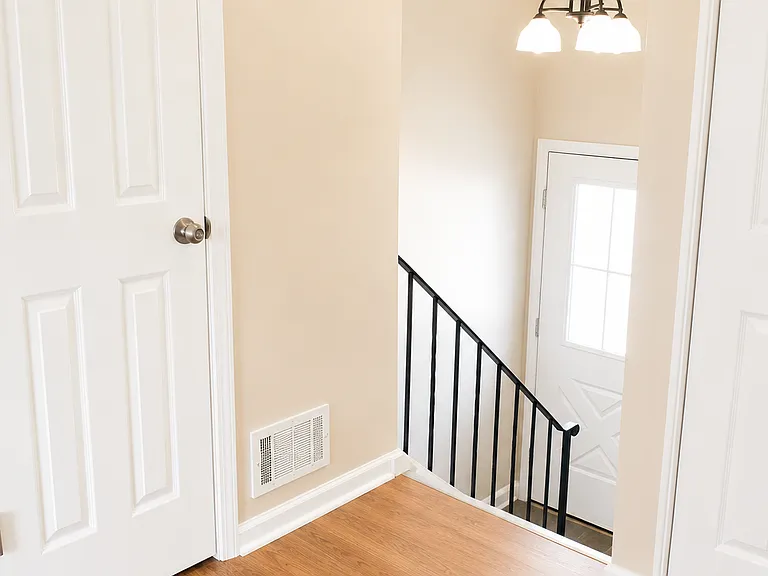 5031 Harvest Ln — Photo 4