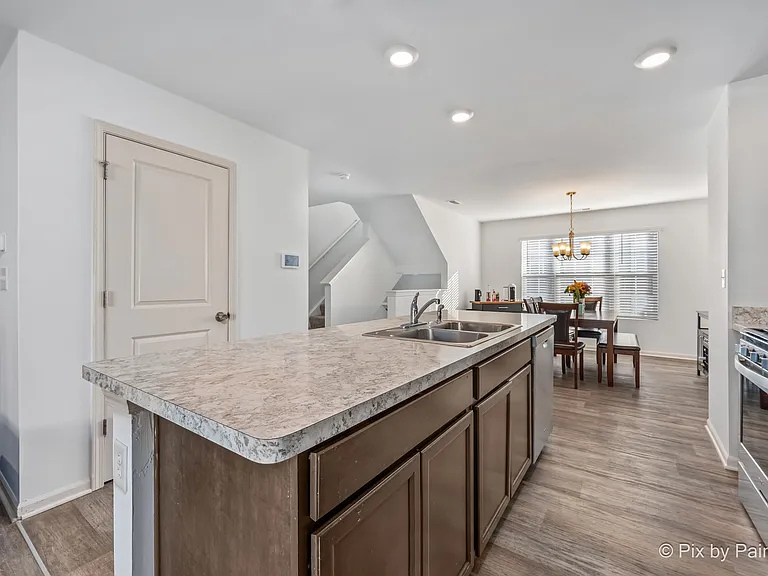 2544 Alison Ave #0 — Photo 6
