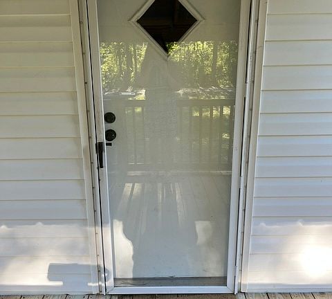 3rd image of 1344 Starratt Rd