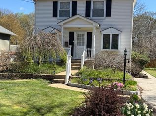 431 N Forklanding Rd, Maple Shade, NJ 08052