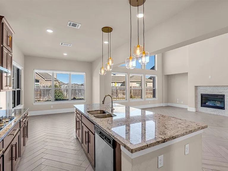 2718 Newbury Island Ln — Photo 11