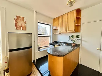 Rented by Best Apartments North Inc