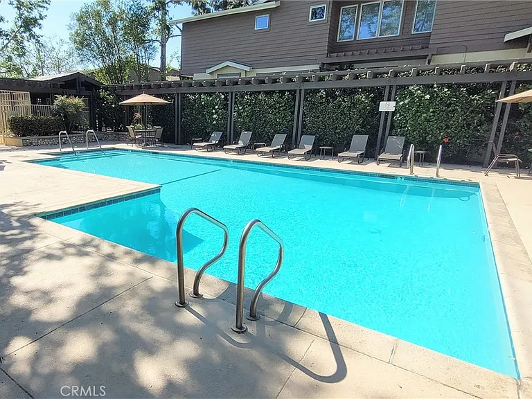 2764 Heritage Dr — Photo 13