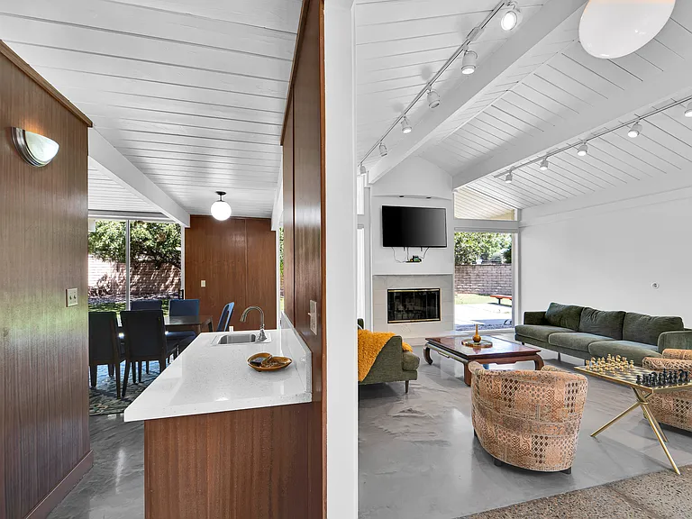12600 Jimeno Ave — Photo 29