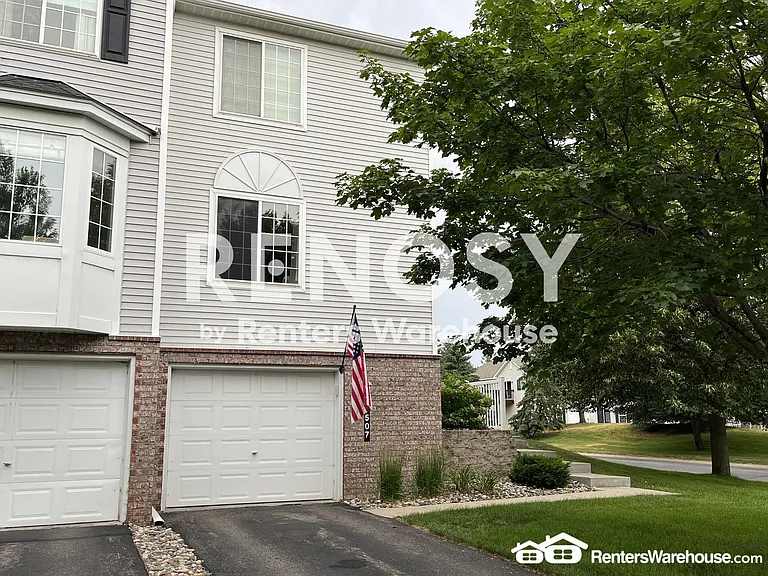 15507 Foghorn Ln — Photo 1