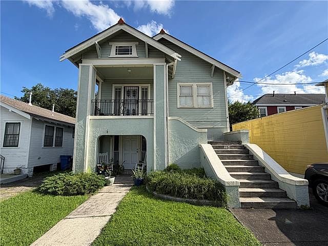 1st image of 714 Louque Pl