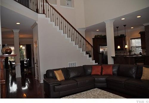 4th image of 512 Walters Dr
