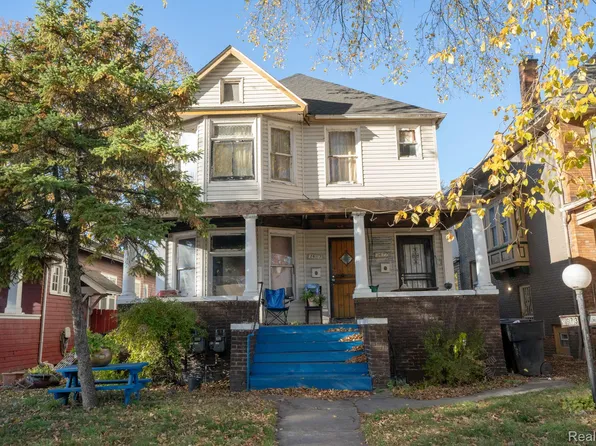 3673 Seyburn St, Detroit, MI 48214