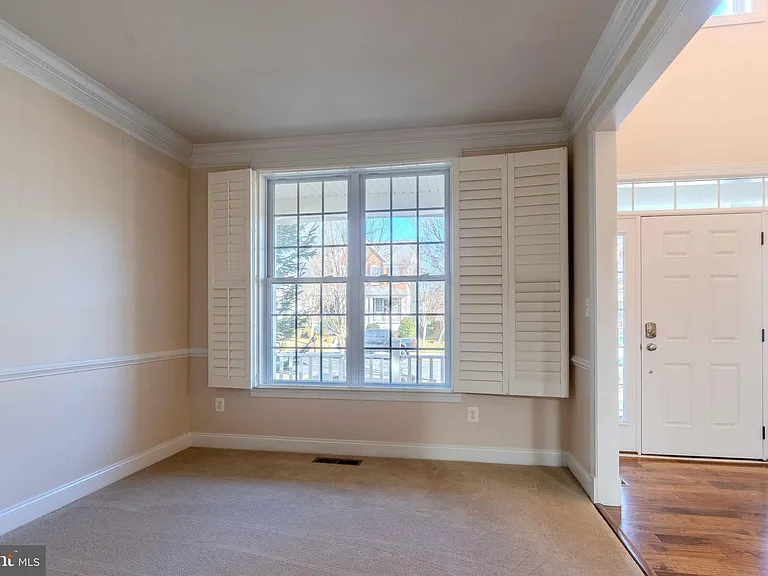 15316 Admiral Baker Cir — Photo 32