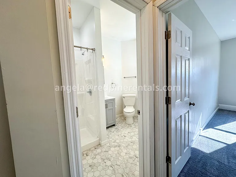 17 Walnut St #2 — Photo 18
