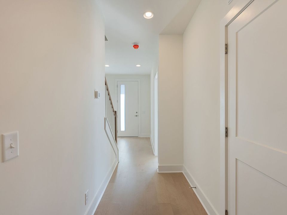 1st image of 514 Proximity Cir #514