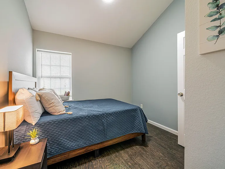Brookfield Dr — Photo 1