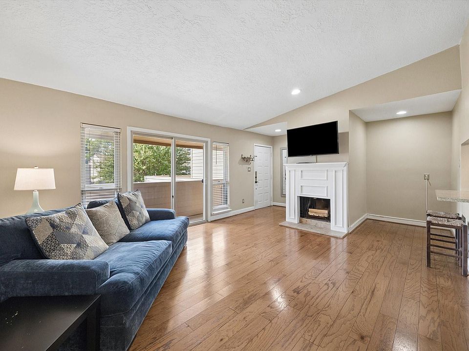 1st image of 1915 Augusta Dr APT 43