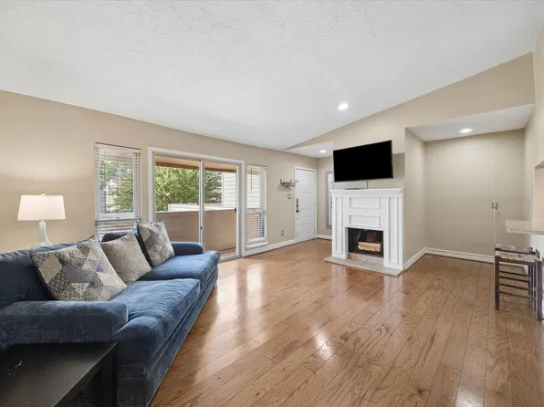 1915 Augusta Dr APT 43, Houston, TX 77057