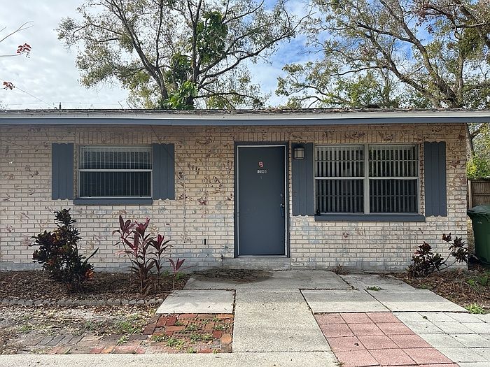 1st image of 1704 E Kirby St #1704B