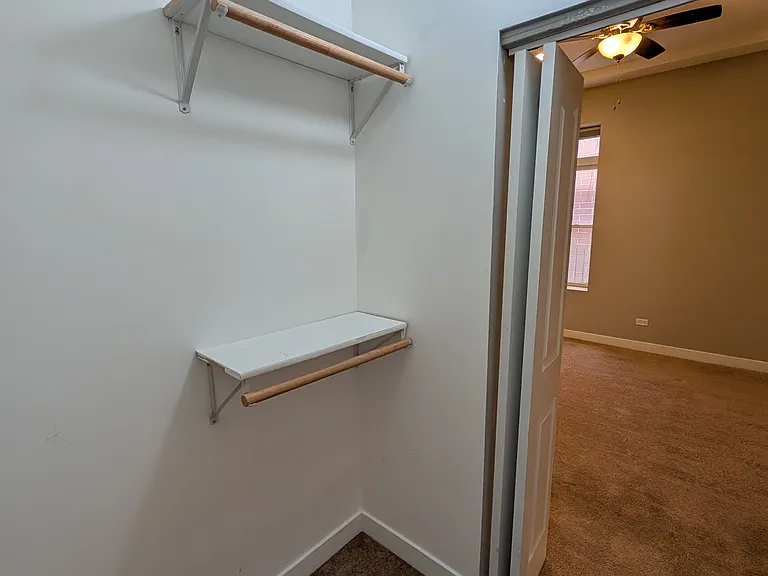 1463 W Huron St #1F — Photo 5
